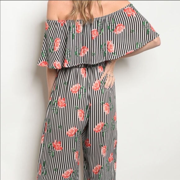 CLEARANCE ‼️BLACK WHITE STRIP FLORAL - Jumpsuit - Picture 3 of 3